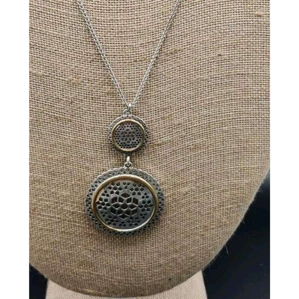 Lucky Brand Silver & Gold Tone Circle Pendant Necklace 28 Inch 🍀